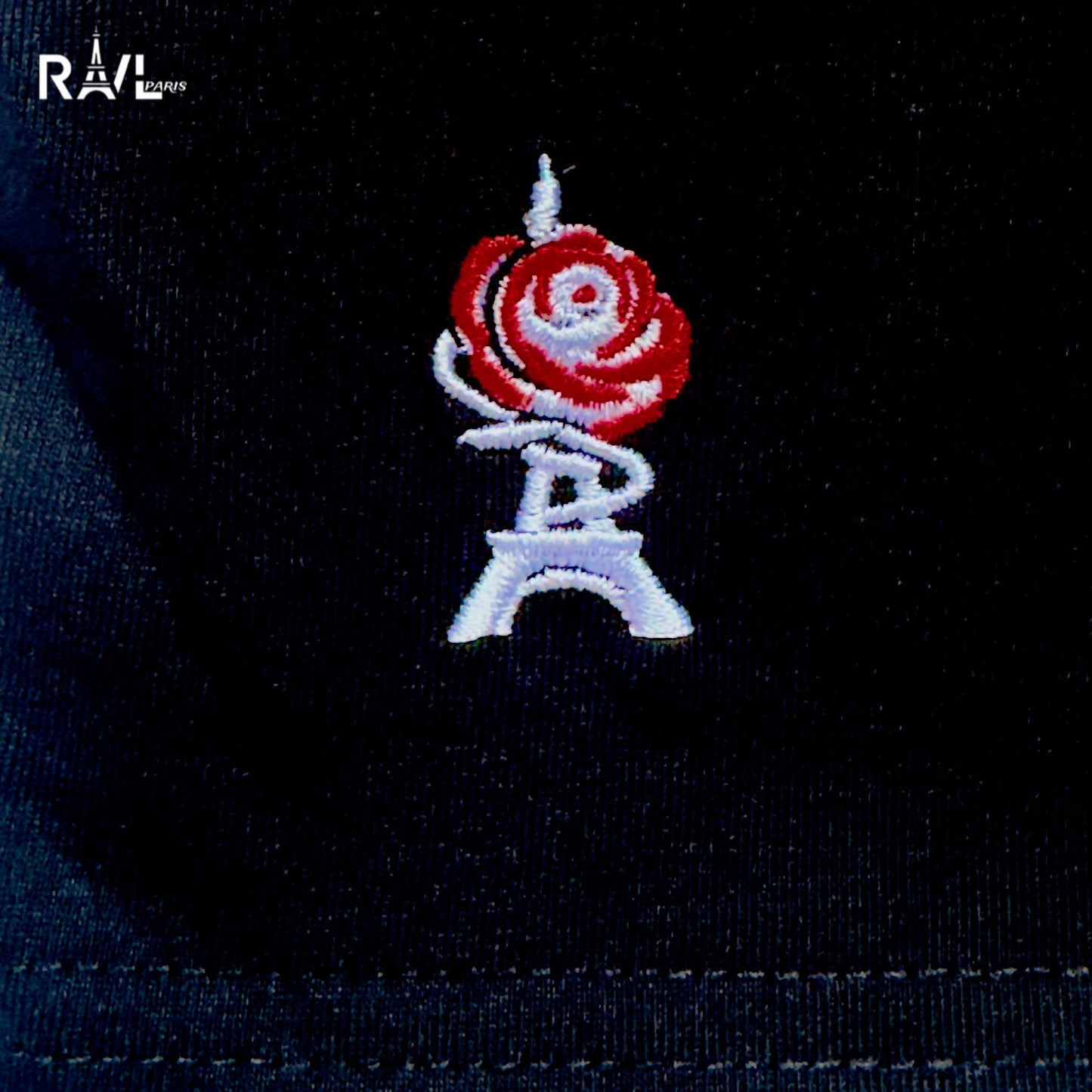 T-Shirt UNIVERSAL